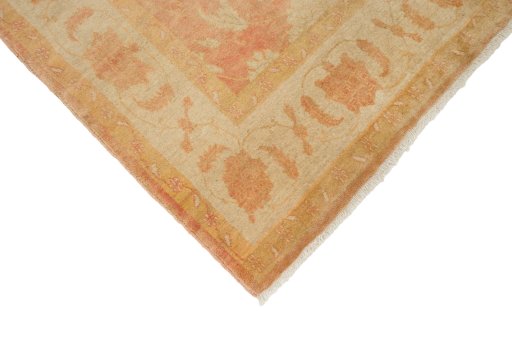 Surface texture of New Isfahan rug with natural Wool and intricate pattern