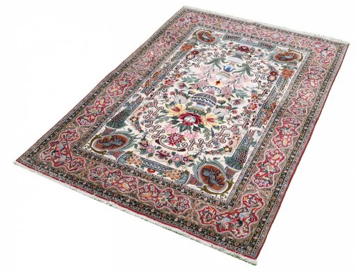 Close-up detail of New Isfahan rug from Iran / Persia showing Cork weave