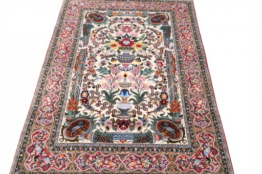 Surface texture of New Isfahan rug with natural Cork and intricate pattern