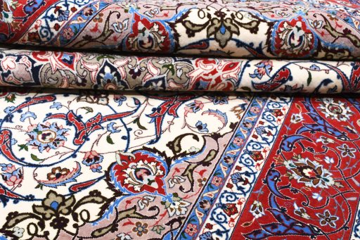 Close-up detail of New Isfahan rug from Iran / Persia showing Cork weave