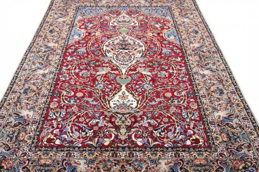 Close-up detail of New Isfahan rug from Iran / Persia showing Cork weave