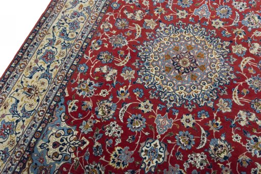 Backside of handmade 1970s Isfahan rug showing knot structure and weave density