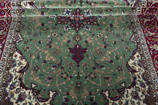 Close-up detail of New Isfahan rug from Iran / Persia showing Cork weave