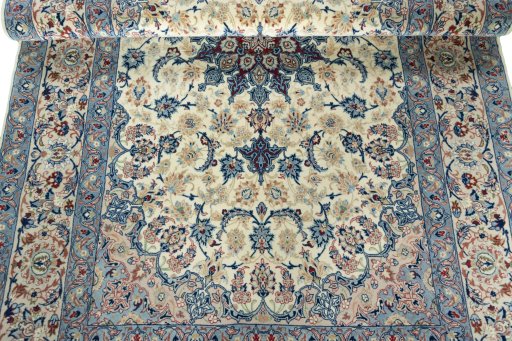 Close-up detail of 2000s Isfahan rug from Iran / Persia showing Cork weave