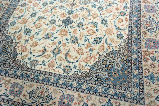 Close-up detail of 1970s Isfahan rug from Iran / Persia showing Cork weave