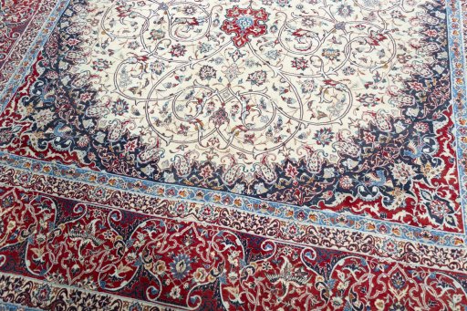 Close-up detail of 1970s Isfahan rug from Iran / Persia showing Cork weave