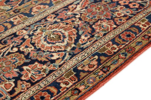 Close-up detail of 1950s Kashan rug from Iran / Persia showing Wool weave