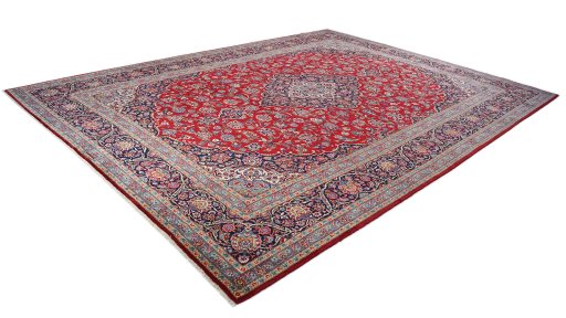 Close-up detail of New Kashan rug from Iran / Persia showing Wool weave
