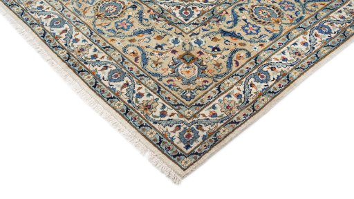 Central medallion detail of New Kashan rug from Iran / Persia