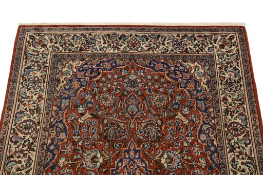 Surface texture of 1940s Kashan rug with natural Wool and intricate pattern