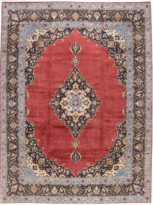 Full view of 1980s Kashan rug from Iran / Persia, 470 × 352 cm in Red tones