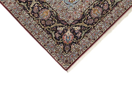 Central medallion detail of 1980s Kashan rug from Iran / Persia