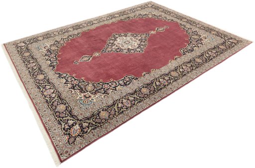 Corner detail of 1980s Kashan rug showing border pattern and Wool pile