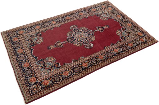 Corner detail of 1940s Kashan rug showing border pattern and Wool pile