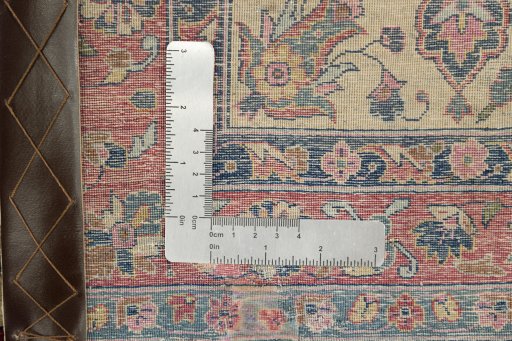 Close-up detail of 1900s Kashan rug from Iran / Persia showing Silk weave