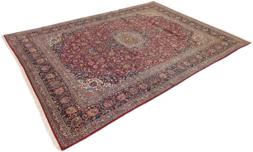 Close-up detail of 1950s Kashan rug from Iran / Persia showing Wool weave