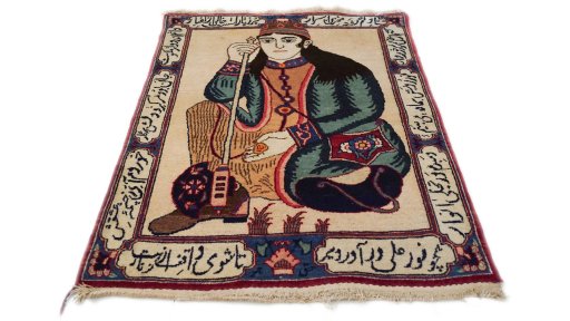 Surface texture of 1920s Kashan rug with natural Wool and intricate pattern