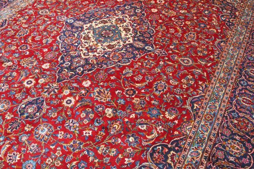 Close-up detail of 2000s Kashan rug from Iran / Persia showing Wool weave