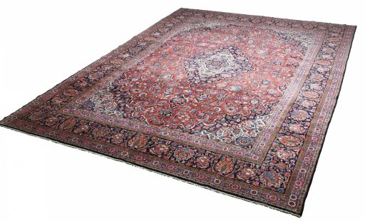 Close-up detail of 1930s Kashan rug from Iran / Persia showing Wool weave
