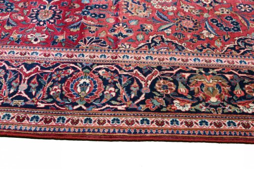 Full view of 1930s Kashan rug from Iran / Persia, 206 × 134 cm in Red tones