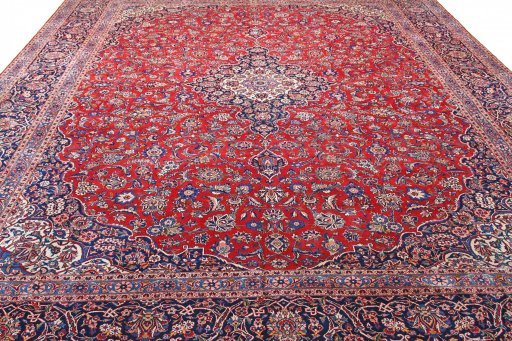 Surface texture of 1970s Kashan rug with natural Wool and intricate pattern