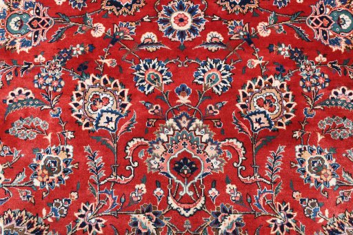 Close-up detail of 1930s Kashan rug from Iran / Persia showing Wool weave