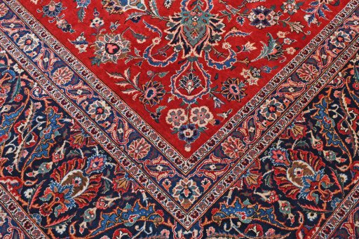 Surface texture of 1930s Kashan rug with natural Wool and intricate pattern