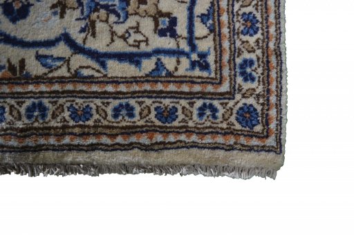 Close-up detail of 2000s Kashan rug from Iran / Persia showing Wool weave