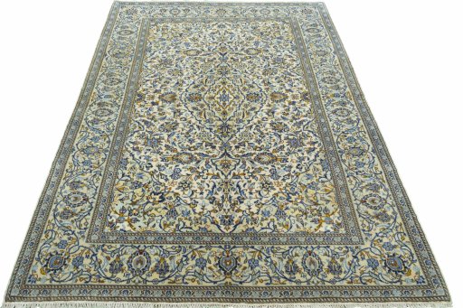 Surface texture of New Kashan rug with natural Wool and intricate pattern