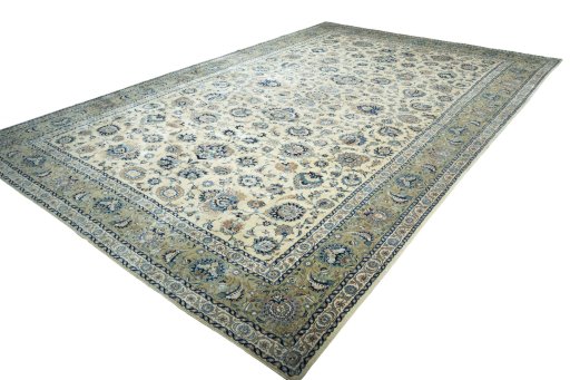 Corner detail of 1950s Kashan rug showing border pattern and Wool pile