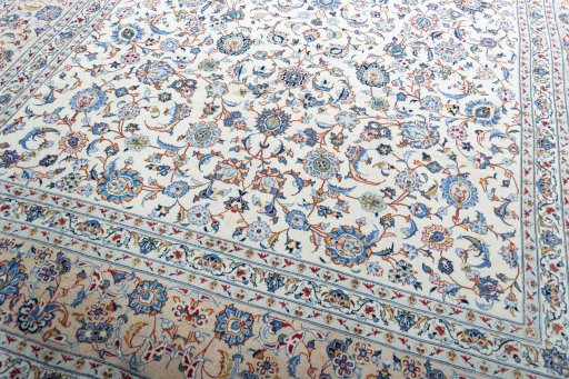 Close-up detail of 2000s Kashan rug from Iran / Persia showing Wool weave