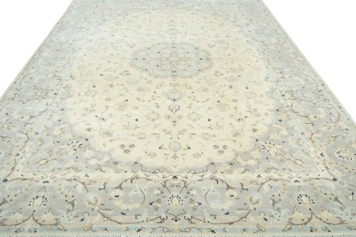 Surface texture of New Kashan rug with natural Wool and intricate pattern