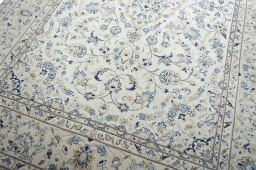 Close-up detail of 2000s Kashan rug from Iran / Persia showing Wool weave