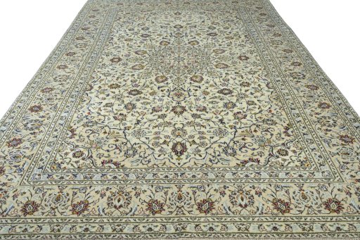 Surface texture of 2000s Kashan rug with natural Wool and intricate pattern