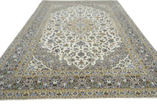 Surface texture of 2000s Kashan rug with natural Wool and intricate pattern
