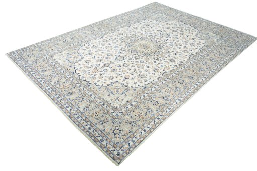 Corner detail of New Kashan rug showing border pattern and Wool pile
