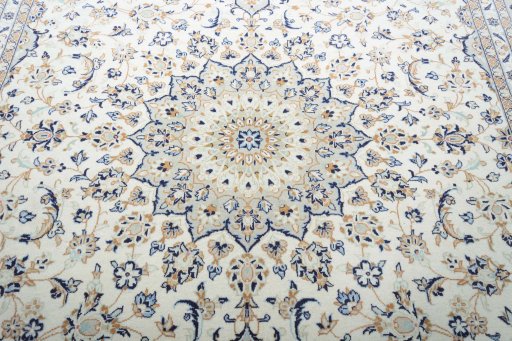 Central medallion detail of New Kashan rug from Iran / Persia