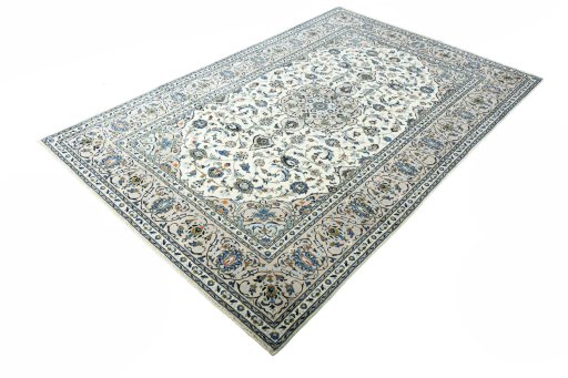 Corner detail of New Kashan rug showing border pattern and Wool pile