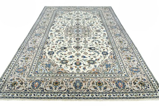 Surface texture of New Kashan rug with natural Wool and intricate pattern