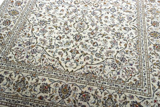 Close-up detail of 2000s Kashan rug from Iran / Persia showing Wool weave