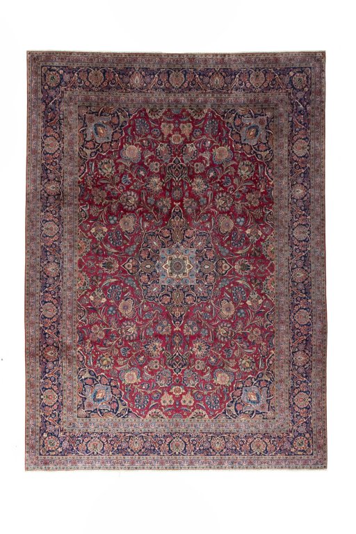 Full view of 1930s Kashan rug from Iran / Persia, 370 × 268 cm in Red tones