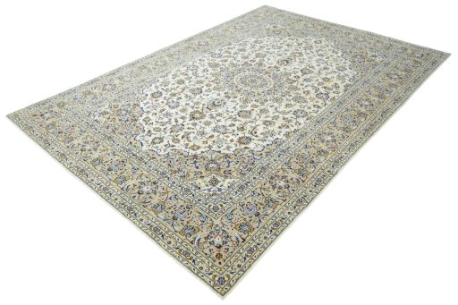 Corner detail of New Kashan rug showing border pattern and Wool pile