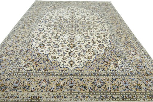 Surface texture of New Kashan rug with natural Wool and intricate pattern
