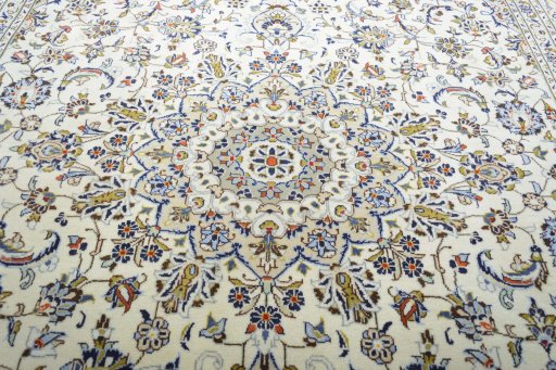 Central medallion detail of New Kashan rug from Iran / Persia