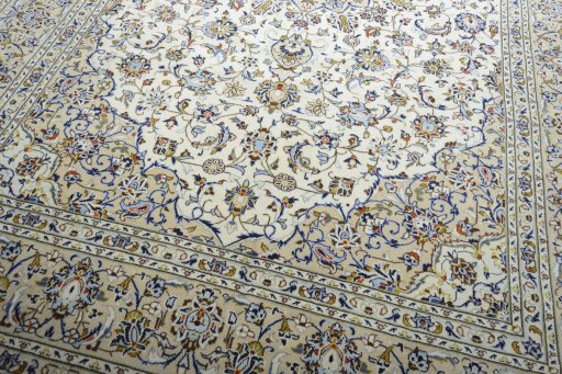 Close-up detail of New Kashan rug from Iran / Persia showing Wool weave