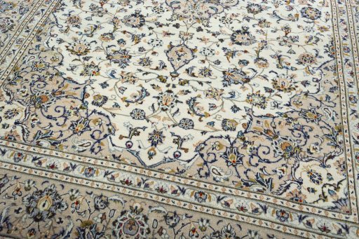 Close-up detail of 2000s Kashan rug from Iran / Persia showing Wool weave