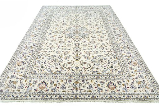 Surface texture of 2000s Kashan rug with natural Wool and intricate pattern
