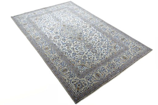 Close-up detail of 2000s Kashan rug from Iran / Persia showing Wool weave