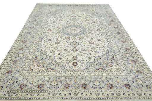 Surface texture of New Kashan rug with natural Wool and intricate pattern