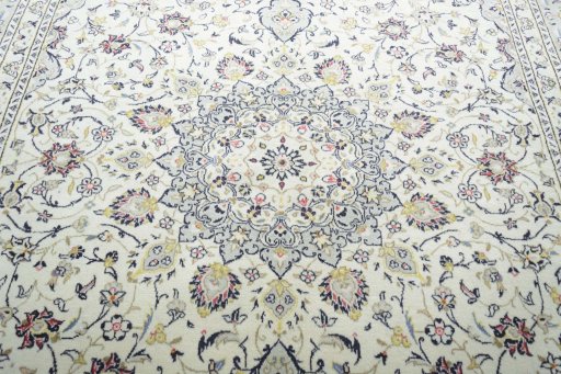 Central medallion detail of New Kashan rug from Iran / Persia